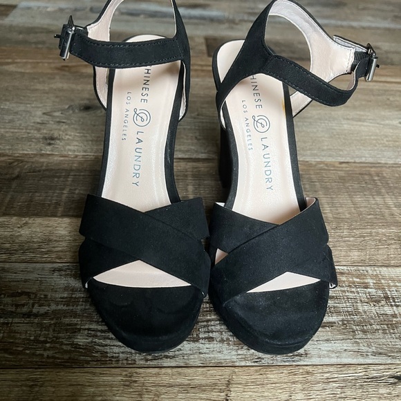 New Chinese Laundry Heels - Picture 5 of 5